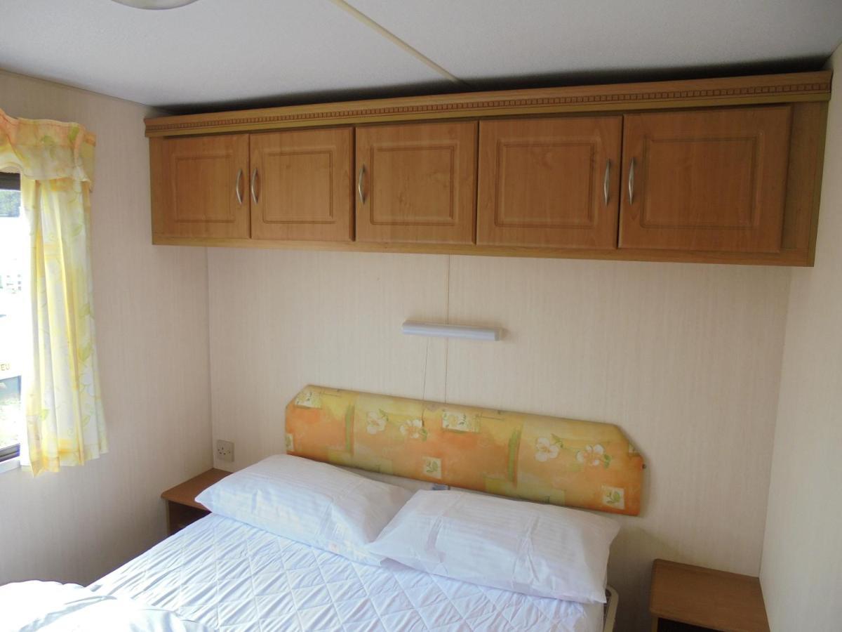 Promenade: Retreat:- 4 Berth, Access To The Apartment Ingoldmells
